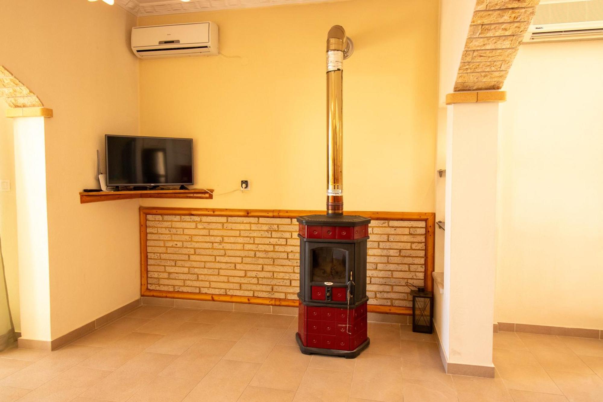 Tassos Village House Μωραΐτικα Εξωτερικό φωτογραφία